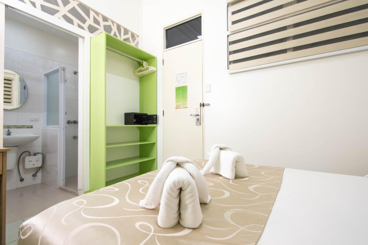 Alicia Tower Residences (Adults Only) Cebu Exterior photo