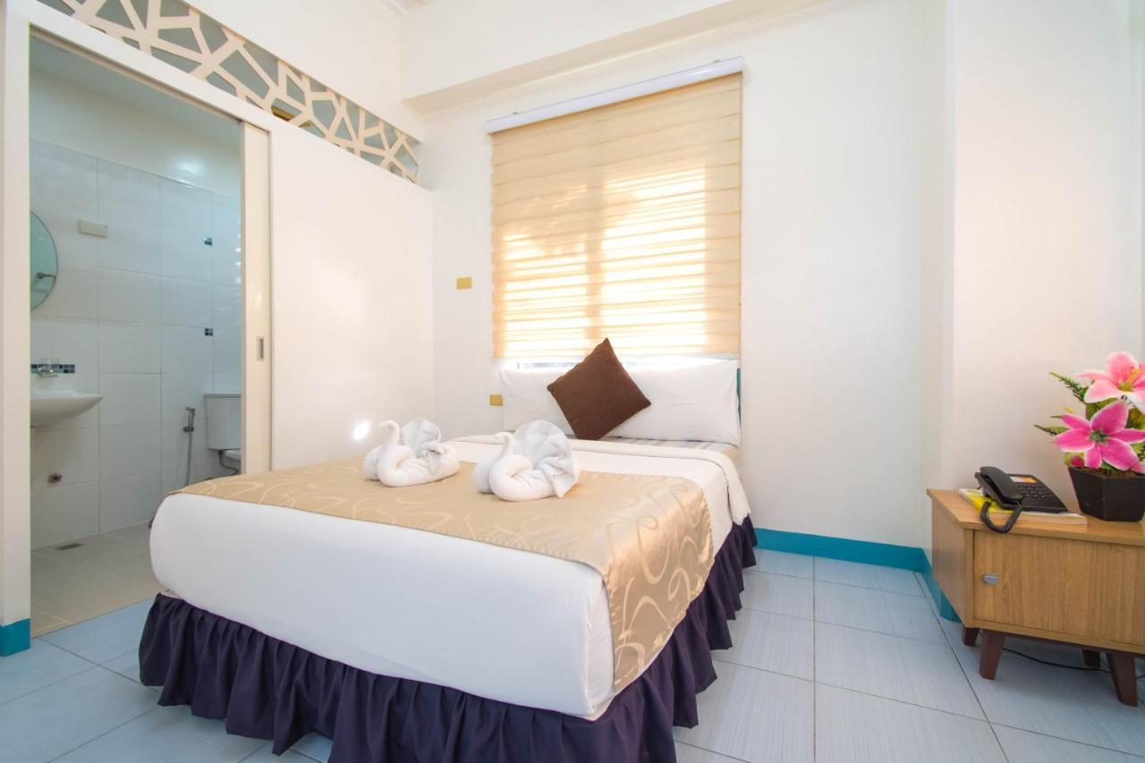 Alicia Tower Residences (Adults Only) Cebu Exterior photo