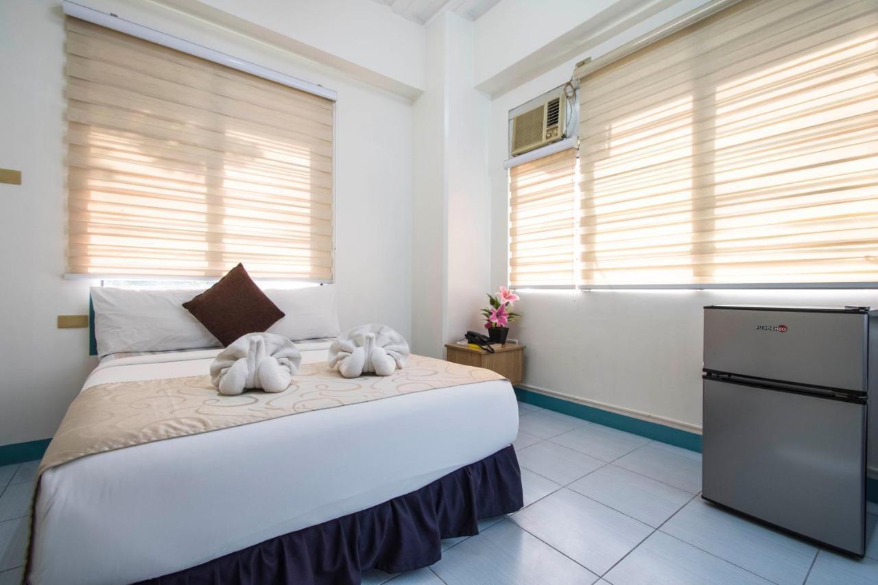 Alicia Tower Residences (Adults Only) Cebu Exterior photo