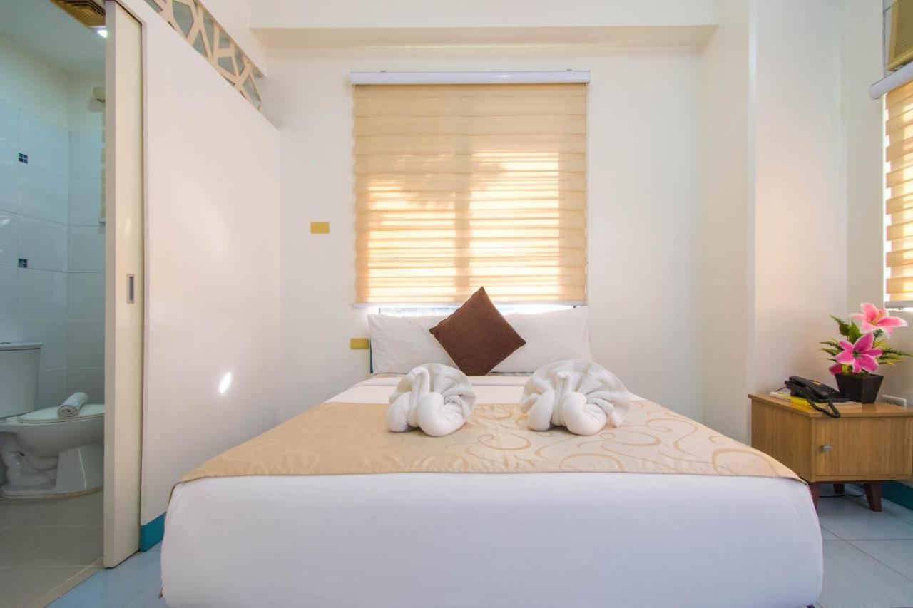 Alicia Tower Residences (Adults Only) Cebu Exterior photo