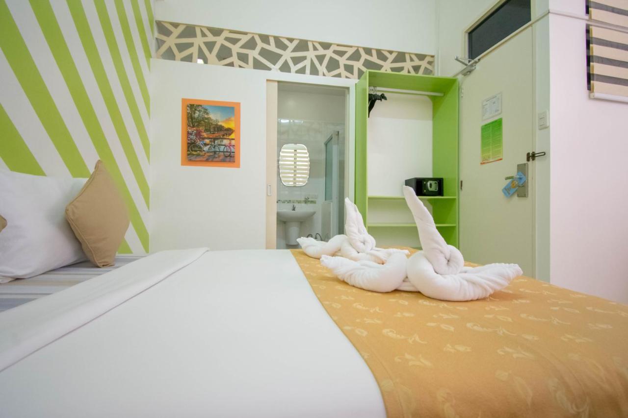 Alicia Tower Residences (Adults Only) Cebu Exterior photo